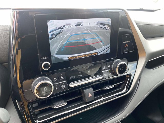 Used 2024 Toyota Highlander LE image 26