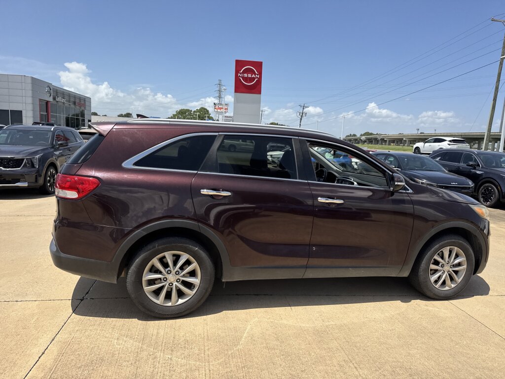Used 2016 Kia Sorento FWD w/ LX Convenience Package image 14