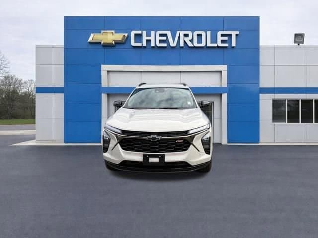 New 2026 Chevrolet Trax RS w/ Driver Confidence Package FWD image 3