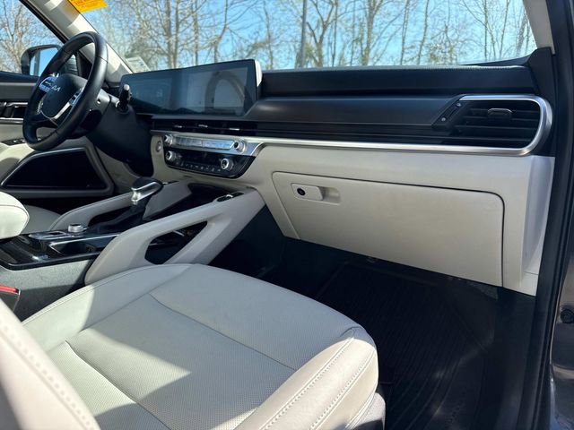 Used 2024 Kia Telluride S w/ S Sunroof Package image 18