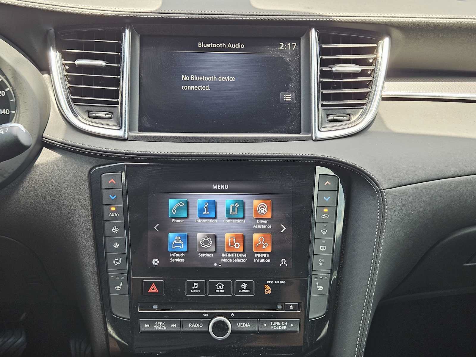 Used 2022 INFINITI QX50 Luxe w/ Appearance Package FWD image 16