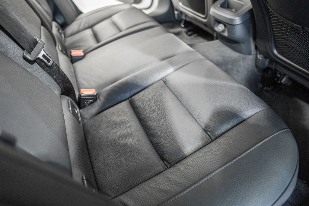 Used 2025 Volvo V60 B5 Cross Country Plus image 30