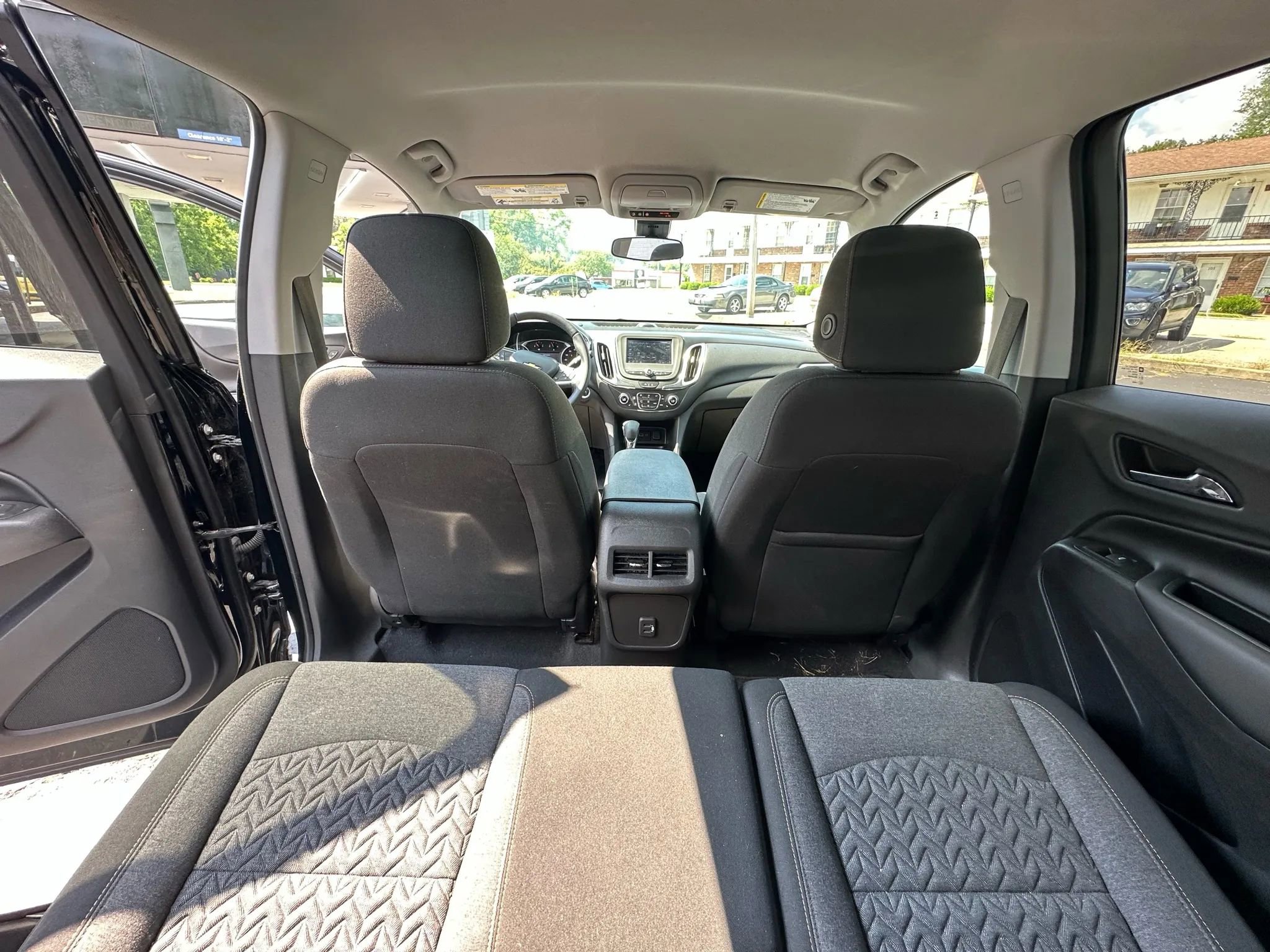 Used 2022 Chevrolet Equinox LT image 30