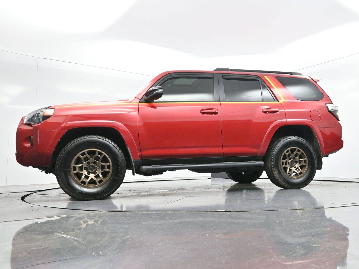 Used 2023 Toyota 4Runner 40th Anniversary SE AWD/4WD image 46