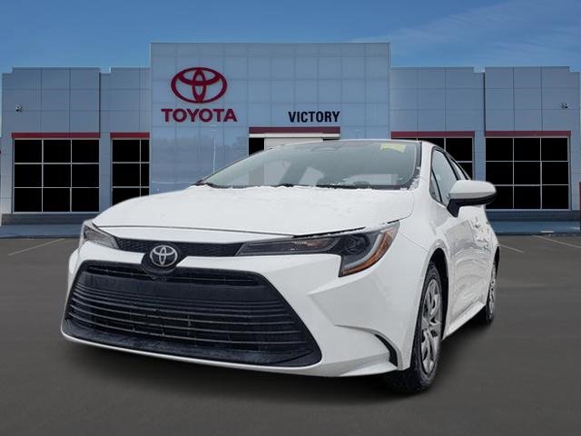 Used 2025 Toyota Corolla LE image 1