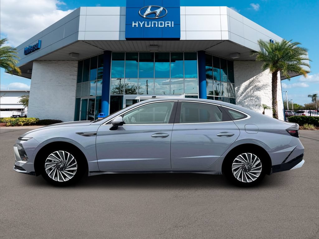 New 2026 Hyundai Sonata Limited FWD image 3