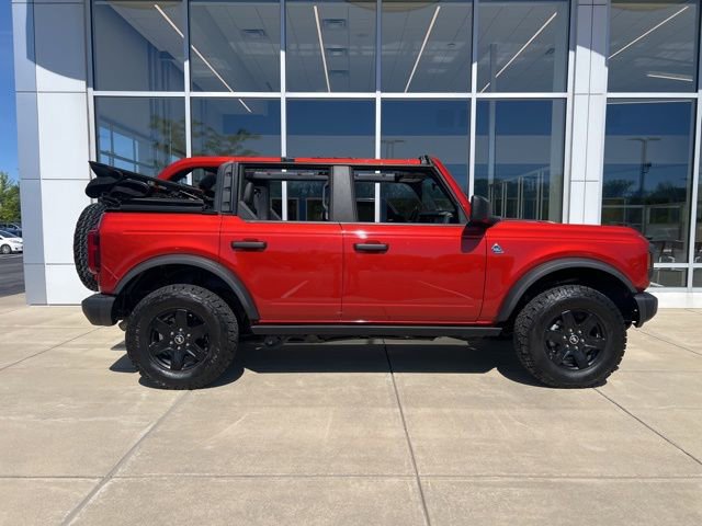 Used 2024 Ford Bronco Black Diamond AWD/4WD image 2