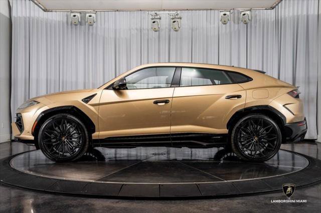 Used 2025 Lamborghini Urus SE AWD/4WD image 10