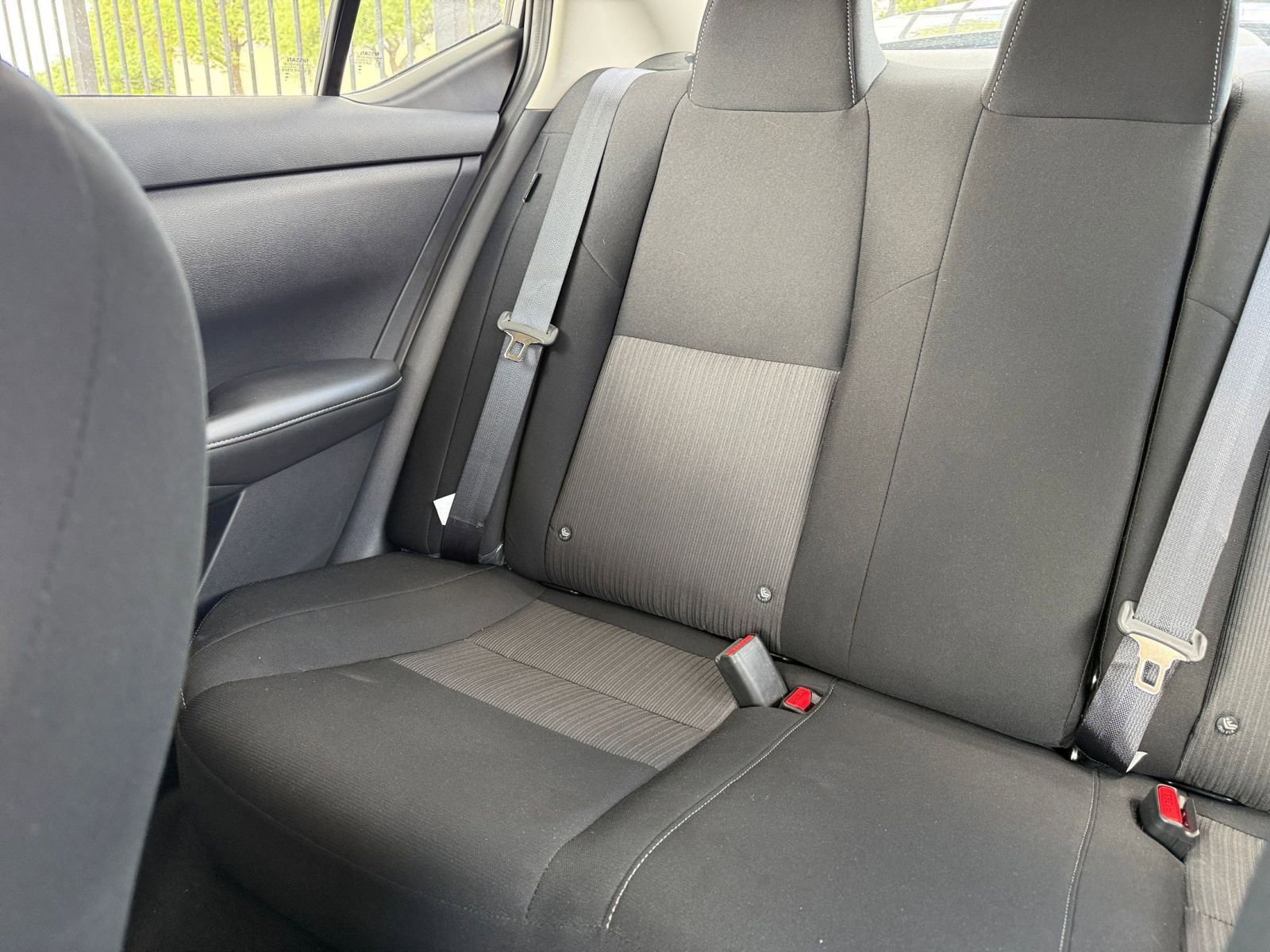 Used 2025 Nissan Sentra SV image 39