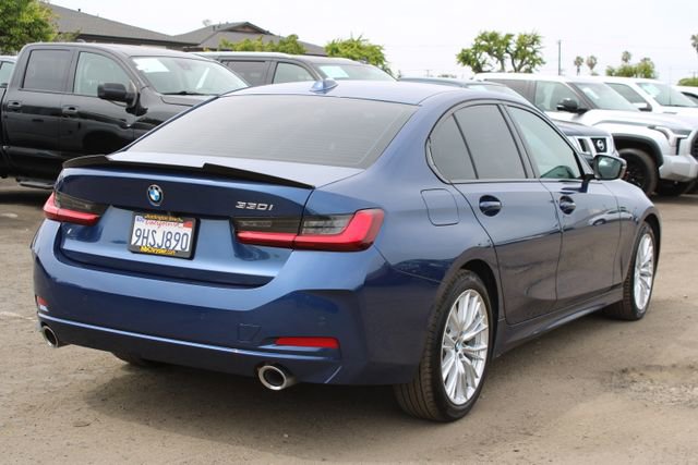 Used 2023 BMW 330i Sedan w/ Convenience Package image 5