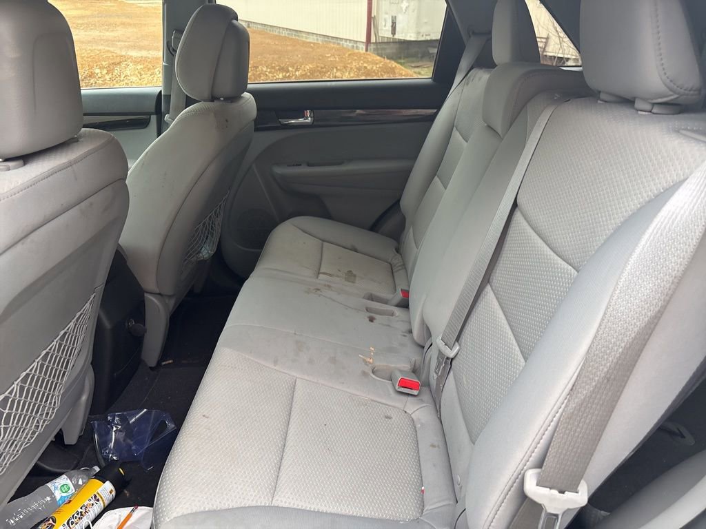 Used 2013 Kia Sorento LX image 12