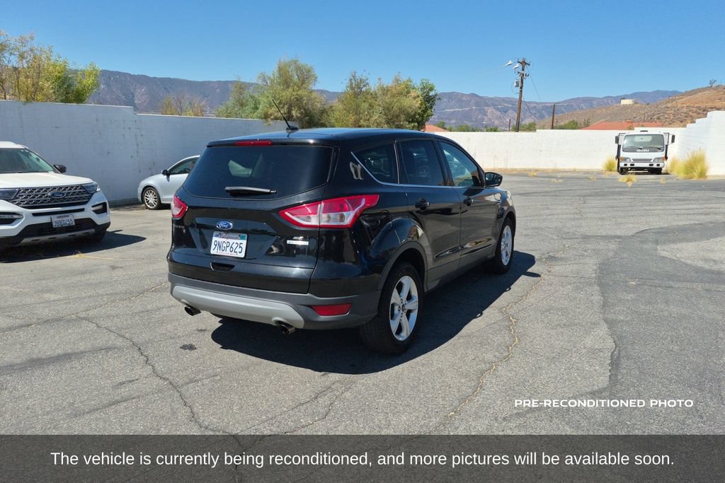 Used 2015 Ford Escape SE FWD image 4