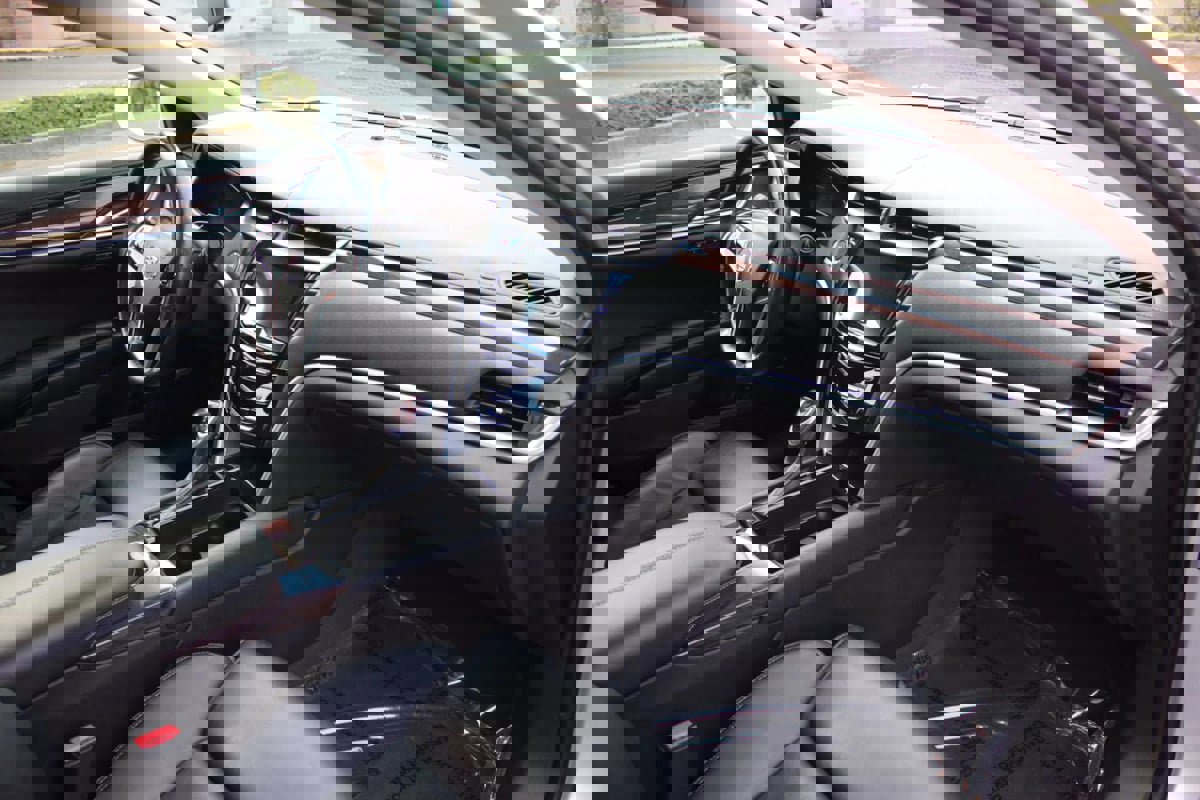 Used 2014 Cadillac XTS Luxury image 22