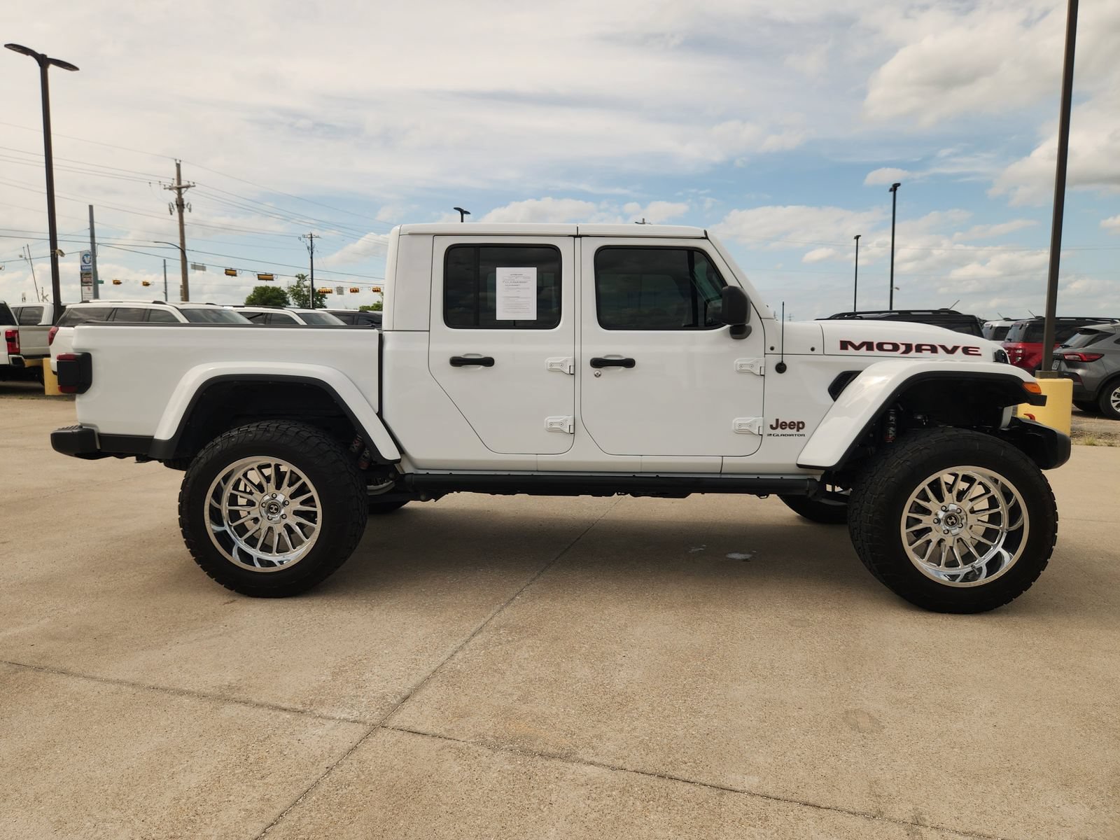 Used 2023 Jeep Gladiator Mojave w/ LED Lighting Group AWD/4WD image 7