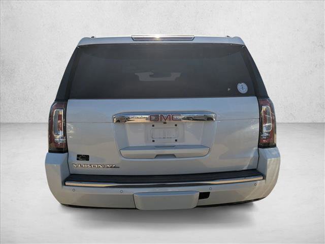 Used 2016 GMC Yukon XL Denali w/ Open Road Package AWD/4WD image 6