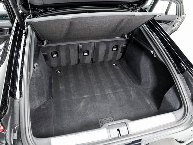 Certified 2025 Porsche Panamera 4 image 27