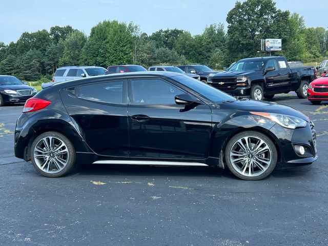 Used 2016 Hyundai Veloster Turbo w/ Option Group 04 FWD image 28