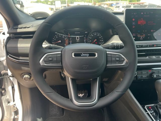New 2026 Jeep Compass Latitude AWD/4WD image 18