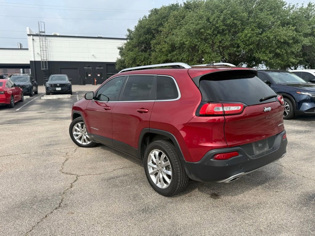 Used 2015 Jeep Cherokee Limited w/ Luxury Group FWD image 5