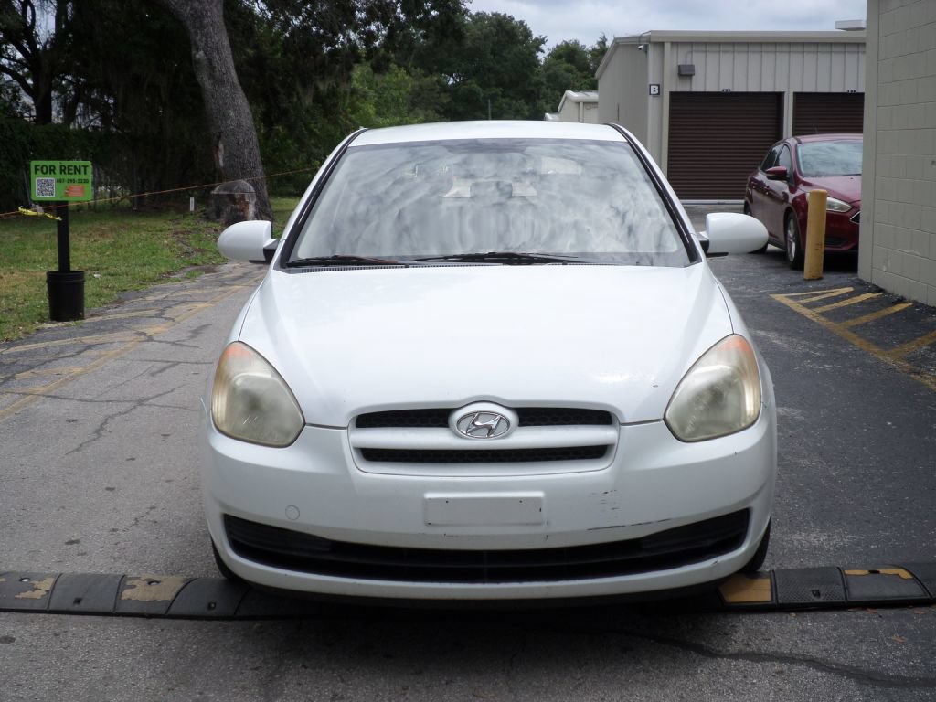 Used 2008 Hyundai Accent GS FWD image 2