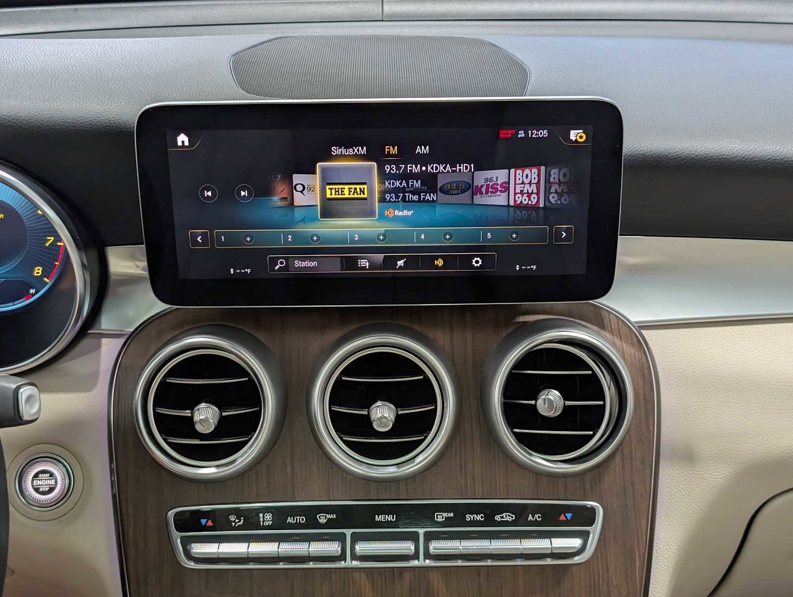 Certified 2021 Mercedes-Benz GLC 300 4MATIC image 18