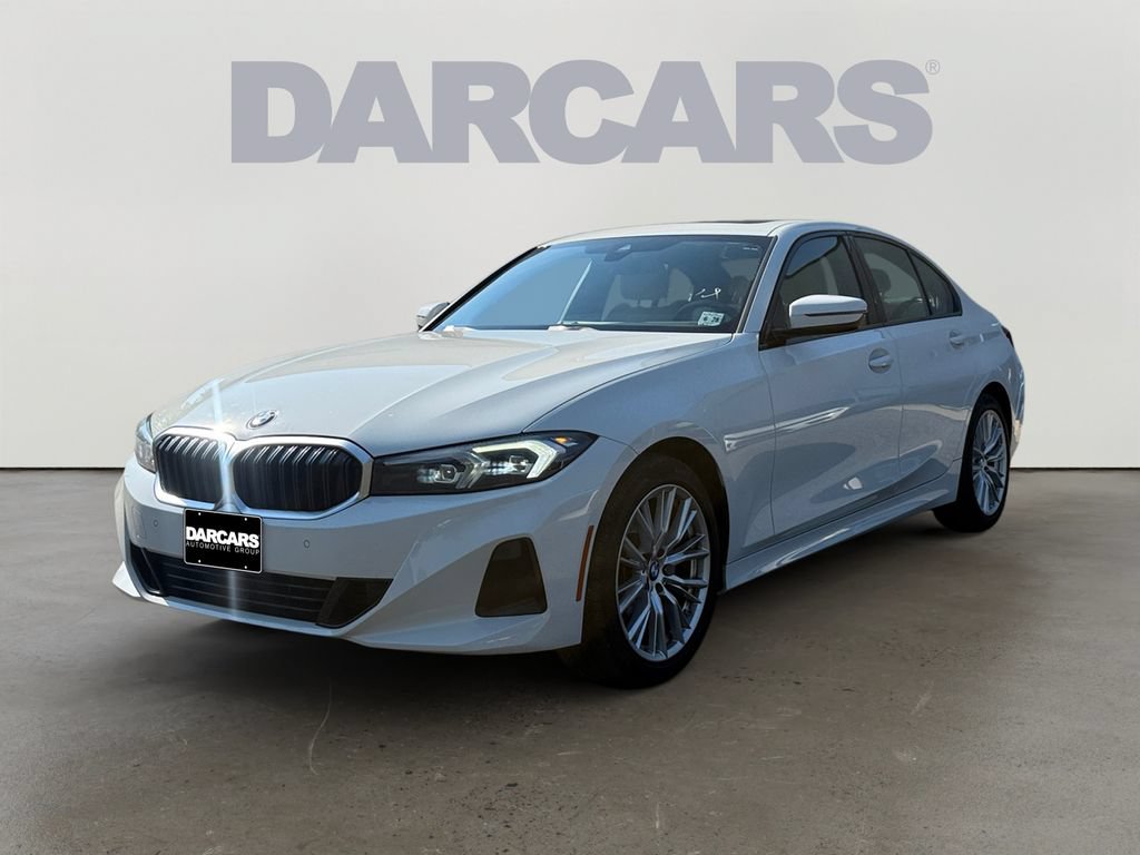 Used 2023 BMW 330i xDrive Sedan w/ Driving Assistance Package AWD/4WD image 3