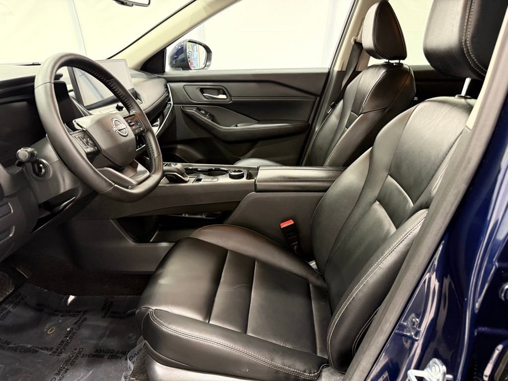 Used 2026 Nissan Rogue SL image 12