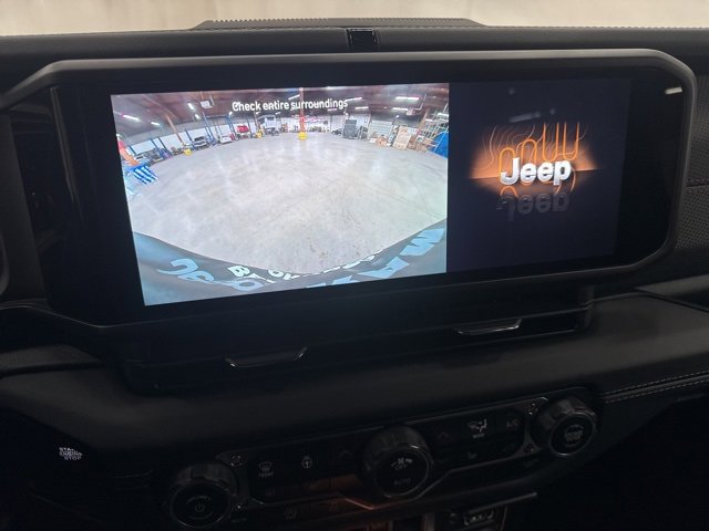 New 2025 Jeep Wrangler Unlimited Rubicon image 30