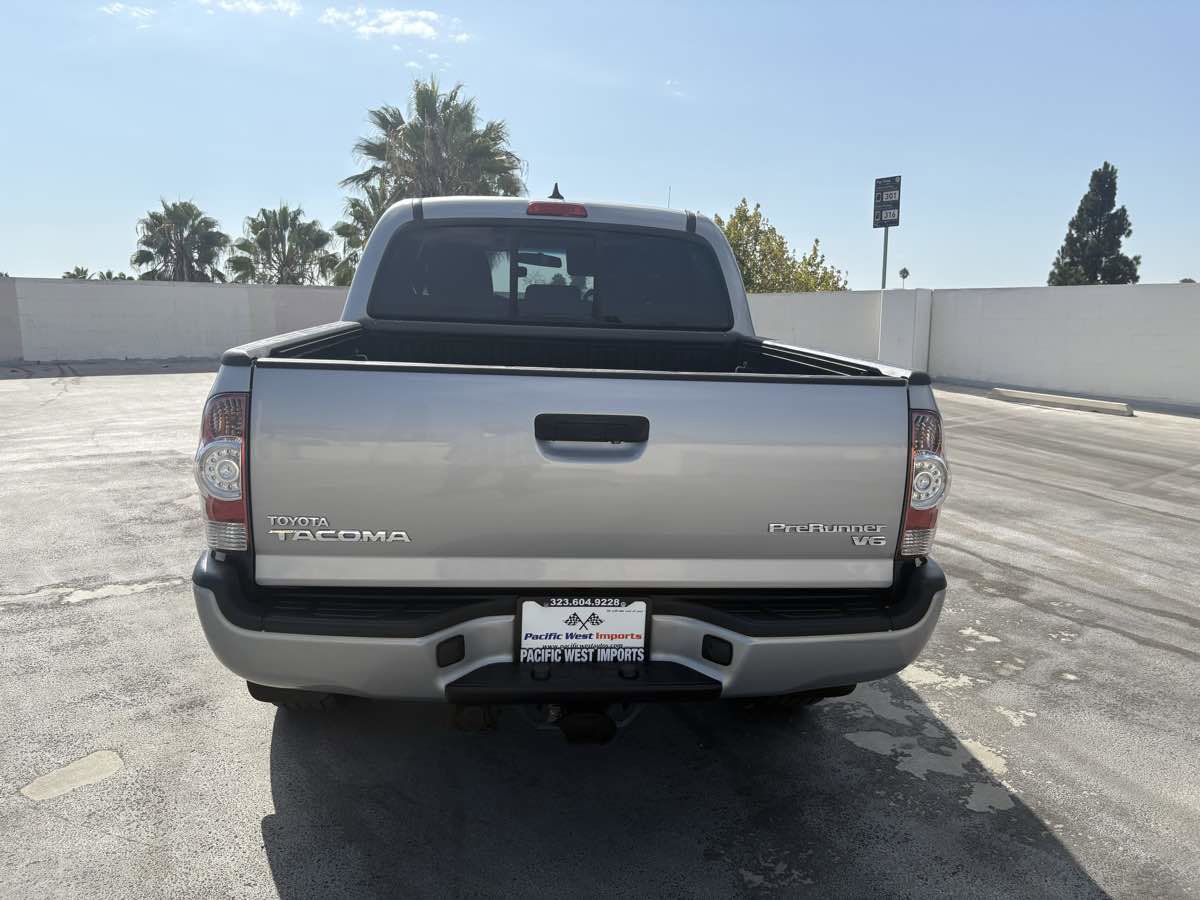 Used 2015 Toyota Tacoma PreRunner image 12