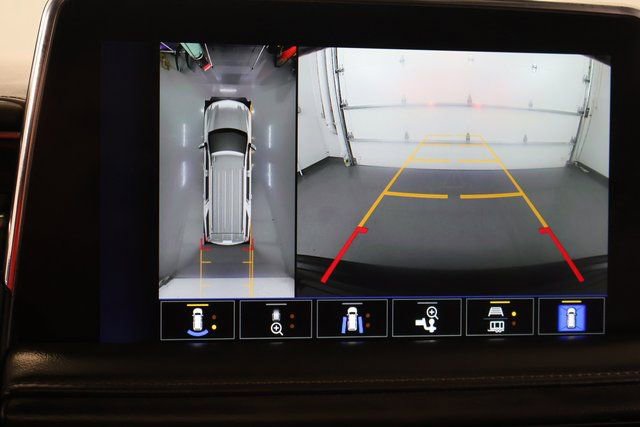 Used 2022 Chevrolet Suburban High Country w/ Premium Package image 22