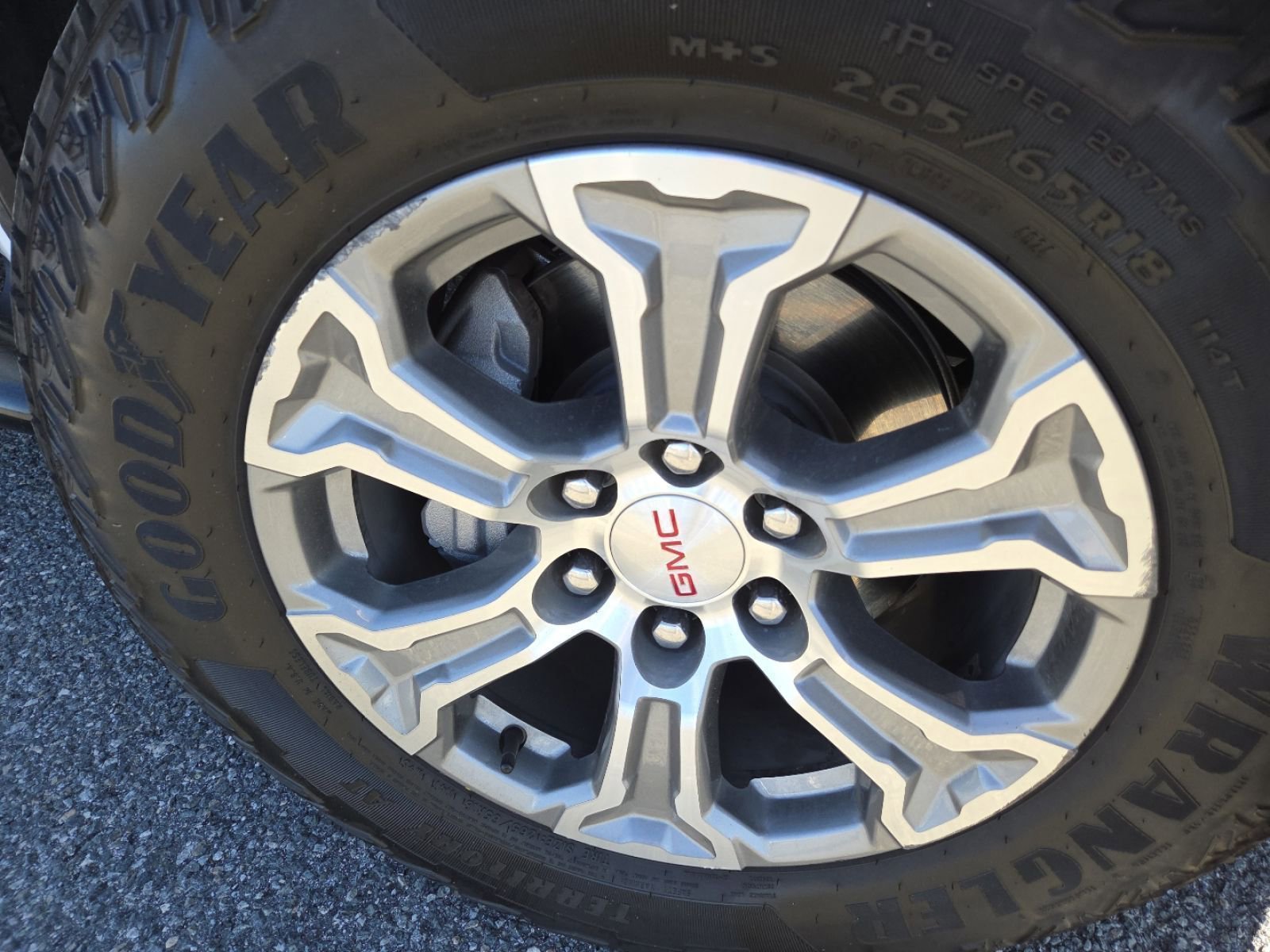 Used 2025 GMC Sierra 1500 SLT w/ SLT Convenience Package image 13