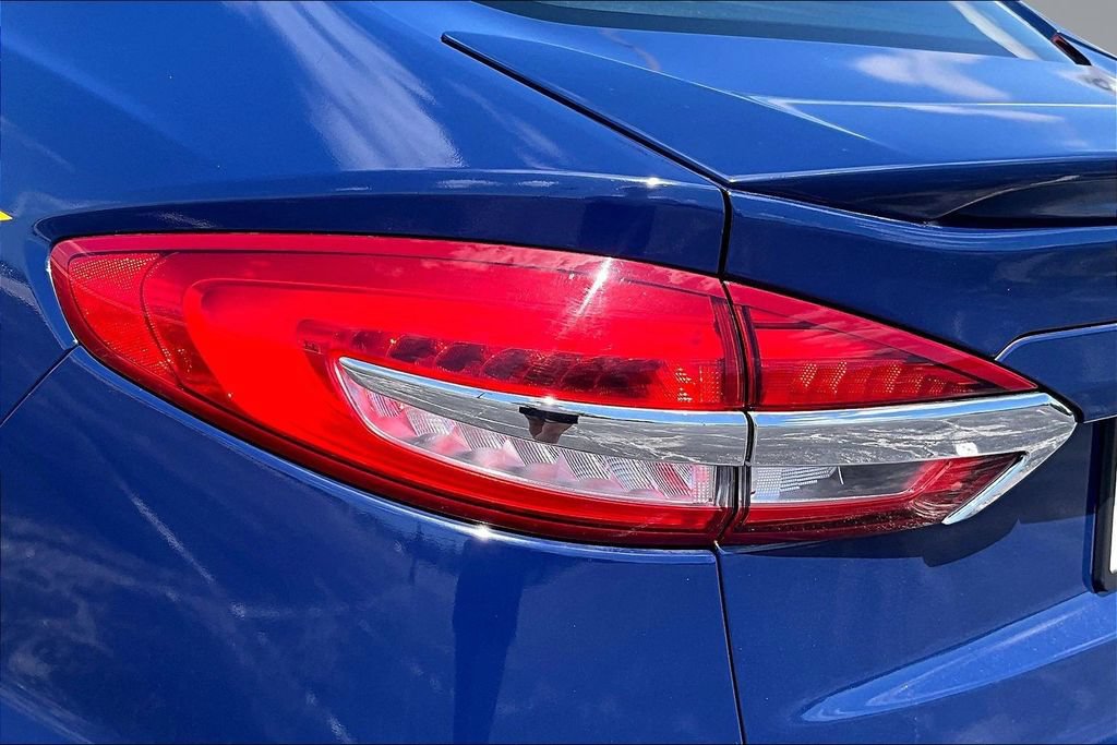 Used 2019 Ford Fusion Titanium FWD image 27