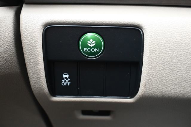 Used 2016 Honda Accord EX-L image 39