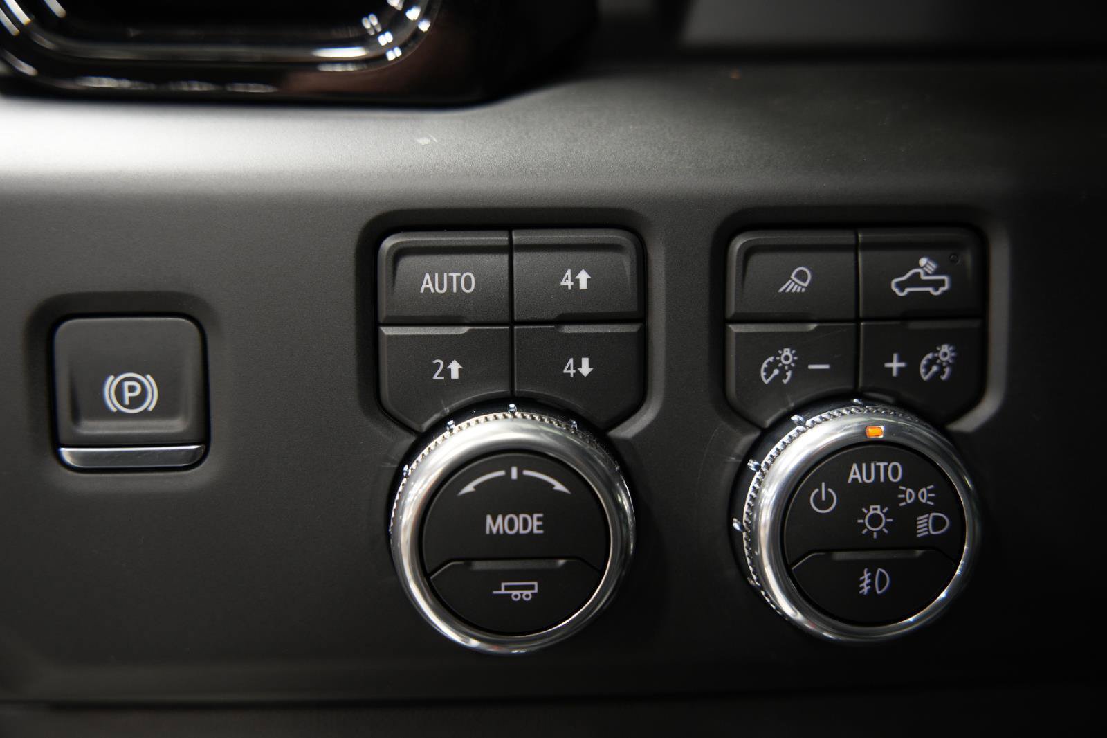 New 2026 GMC Sierra 1500 AT4 w/ AT4 Premium Package AWD/4WD image 31