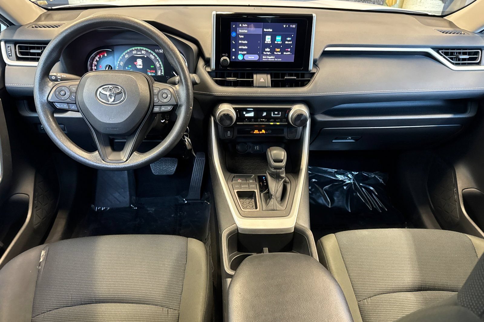 Certified 2023 Toyota RAV4 LE FWD image 18