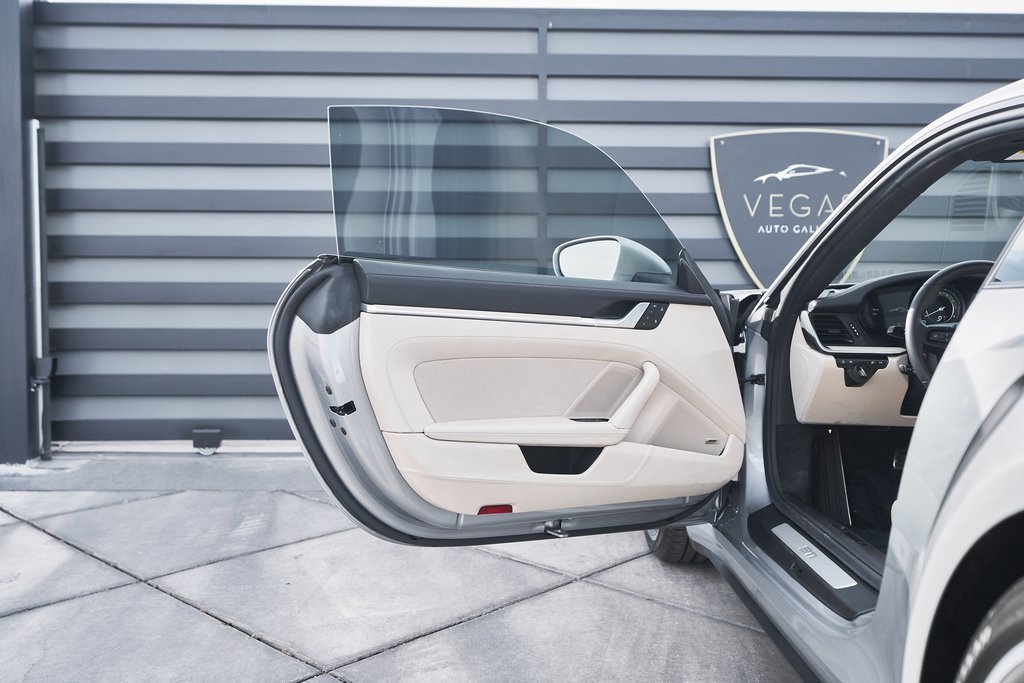 Used 2024 Porsche 911 Turbo S image 23