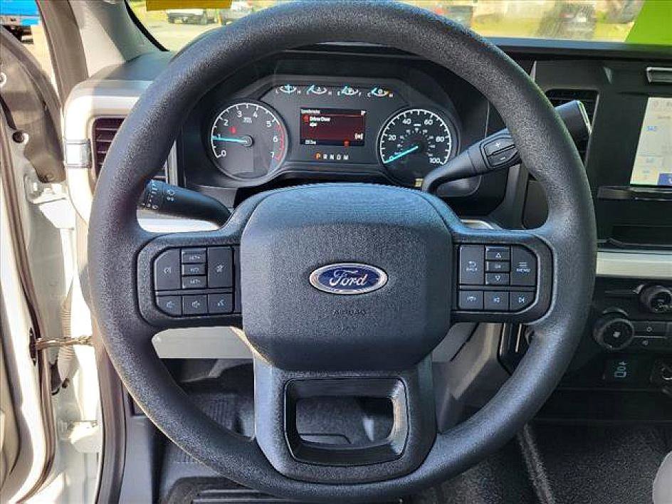 New 2023 Ford F250 XL w/ XL Chrome Package image 14