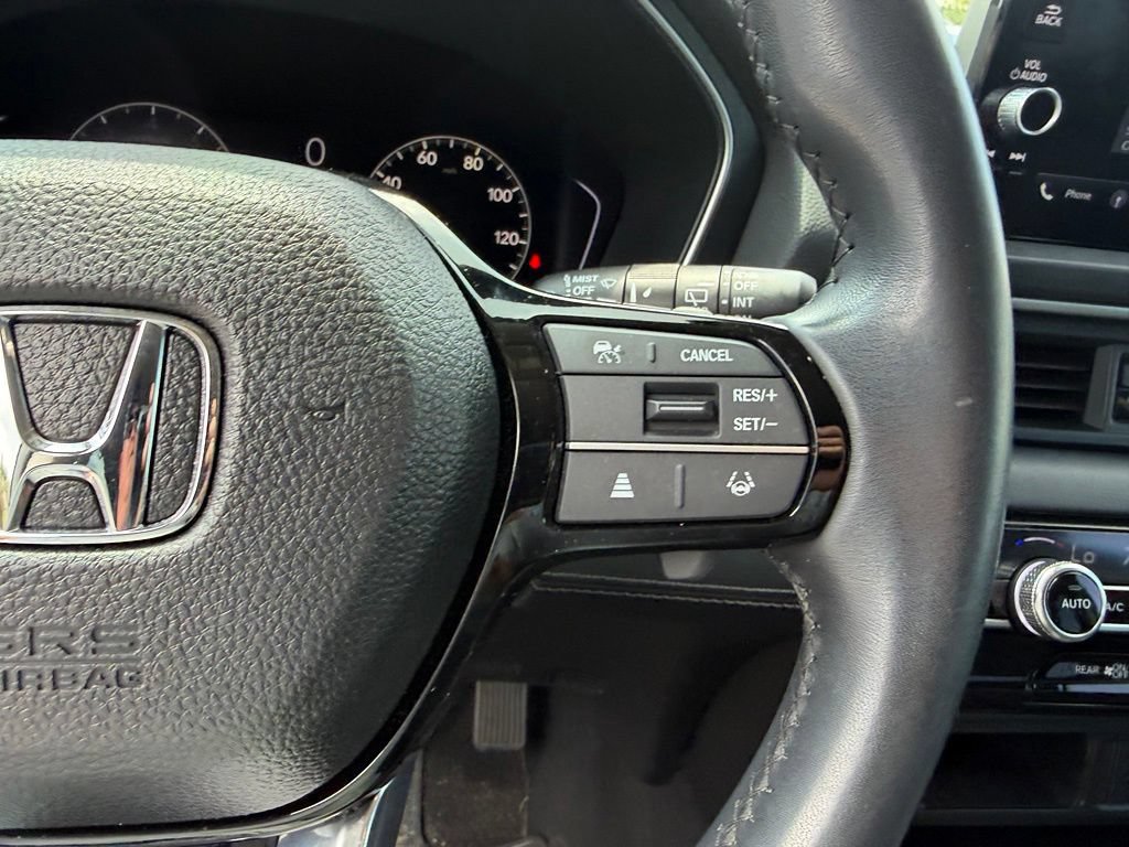 Used 2023 Honda Pilot EX-L image 25