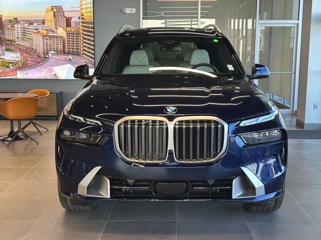 New 2026 BMW X7 xDrive40i image 6