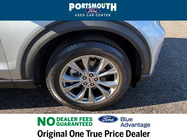 Used 2022 Ford Explorer XLT w/ Equipment Group 202A image 34