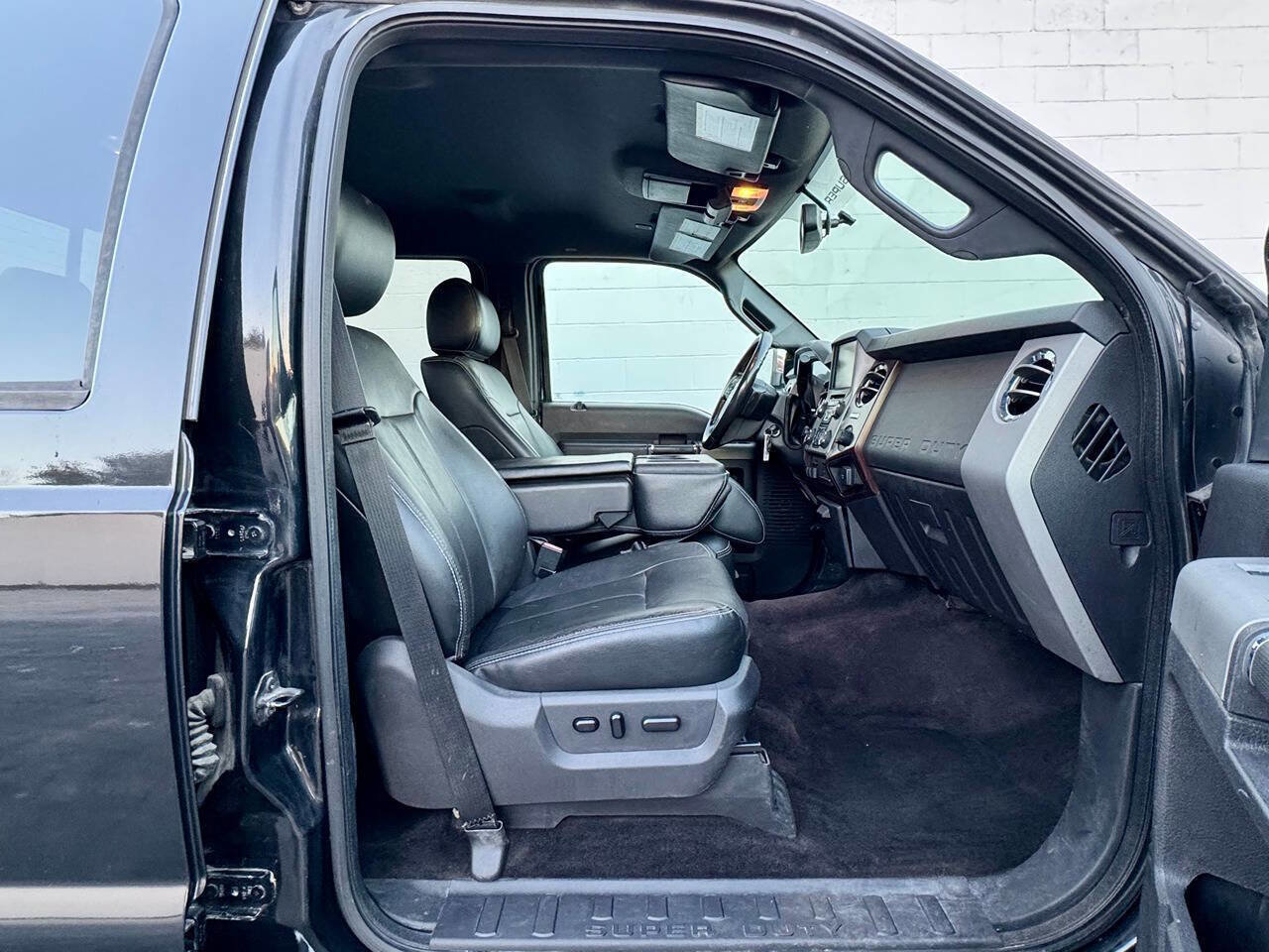 Used 2015 Ford F350 Lariat w/ Chrome Package AWD/4WD image 22