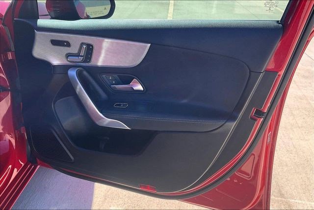 Used 2019 Mercedes-Benz A 220 image 29