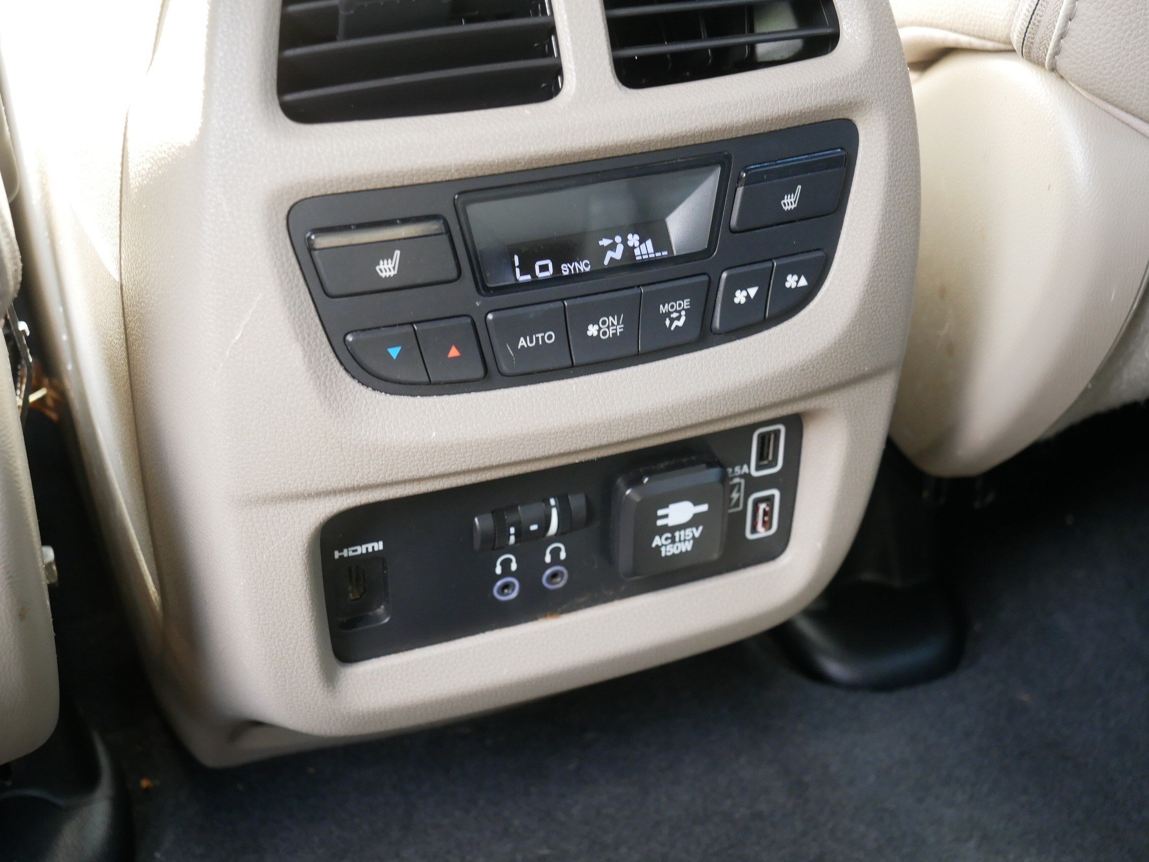 Used 2021 Honda Pilot Touring image 38
