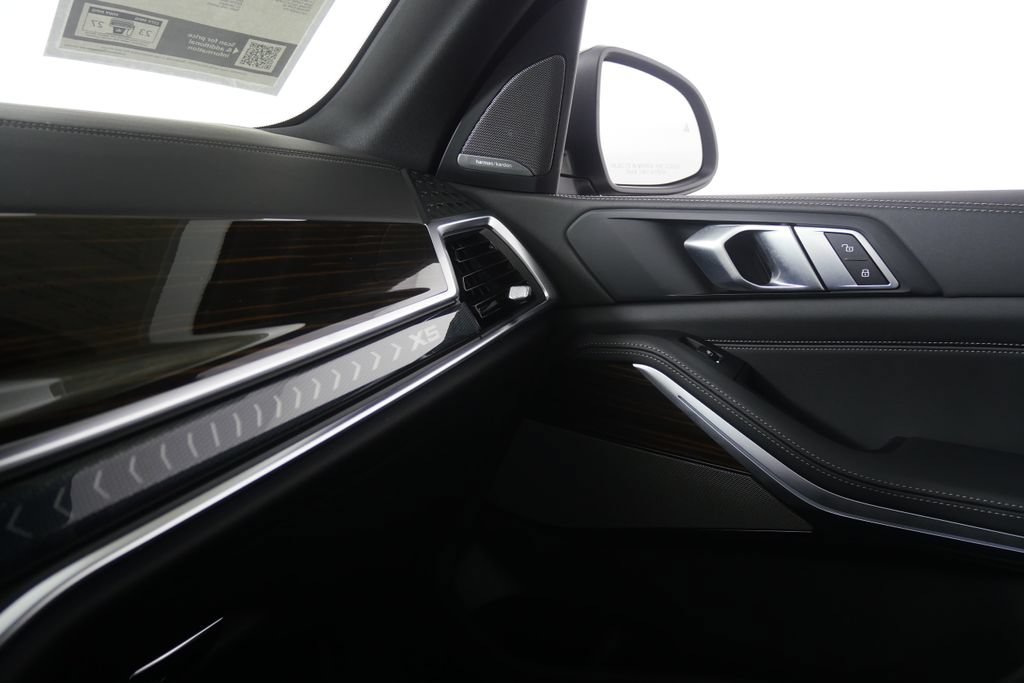 Certified 2026 BMW X5 xDrive40i AWD/4WD image 27