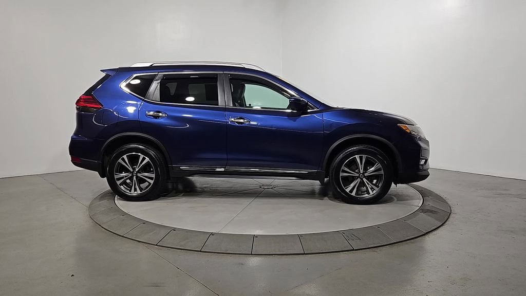Used 2017 Nissan Rogue SL w/ SL Premium Package AWD/4WD image 7