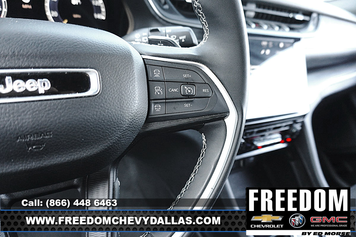 Used 2024 Jeep Grand Cherokee Altitude RWD image 22