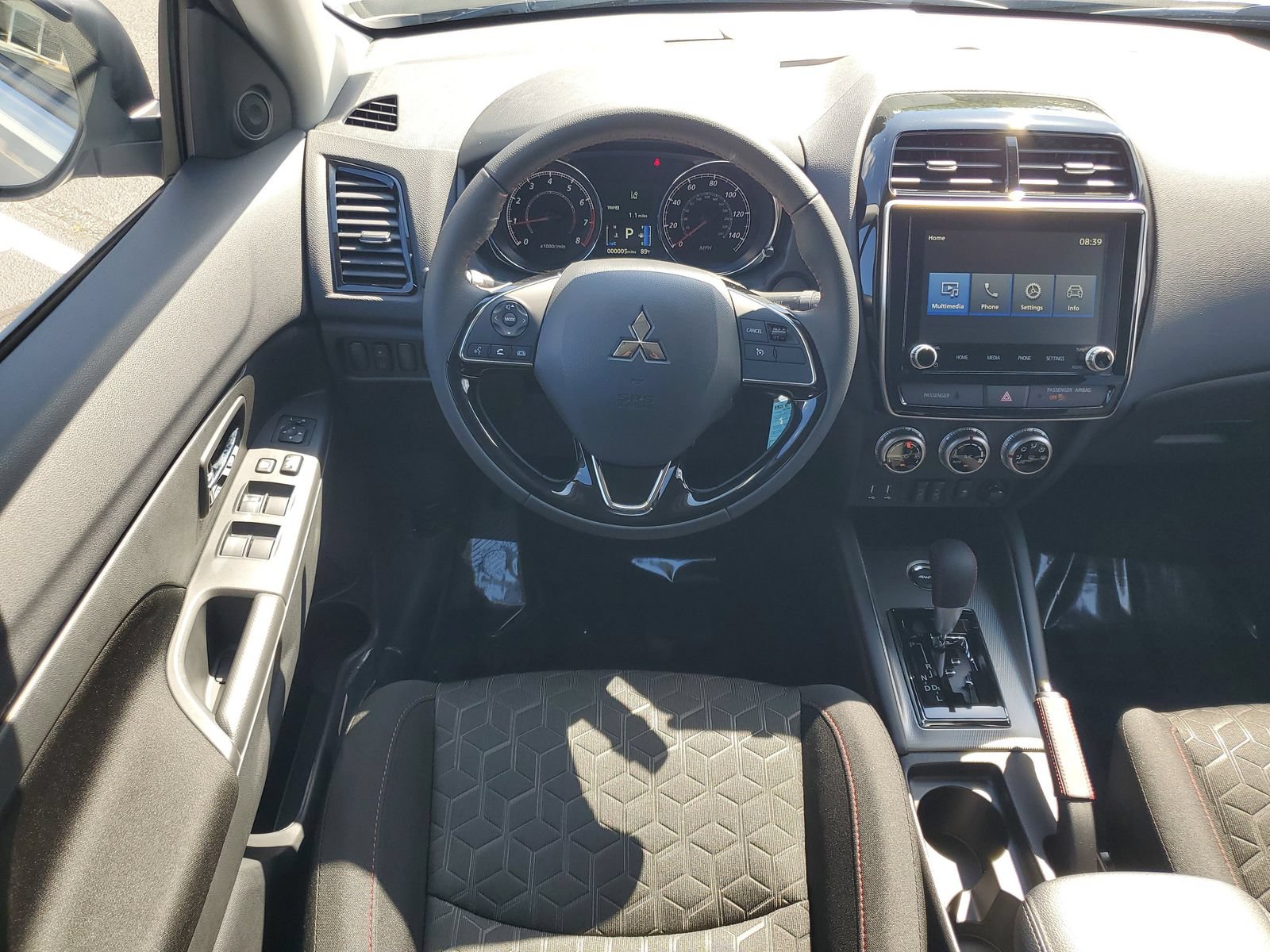 New 2026 Mitsubishi Outlander Sport LE AWD/4WD image 24