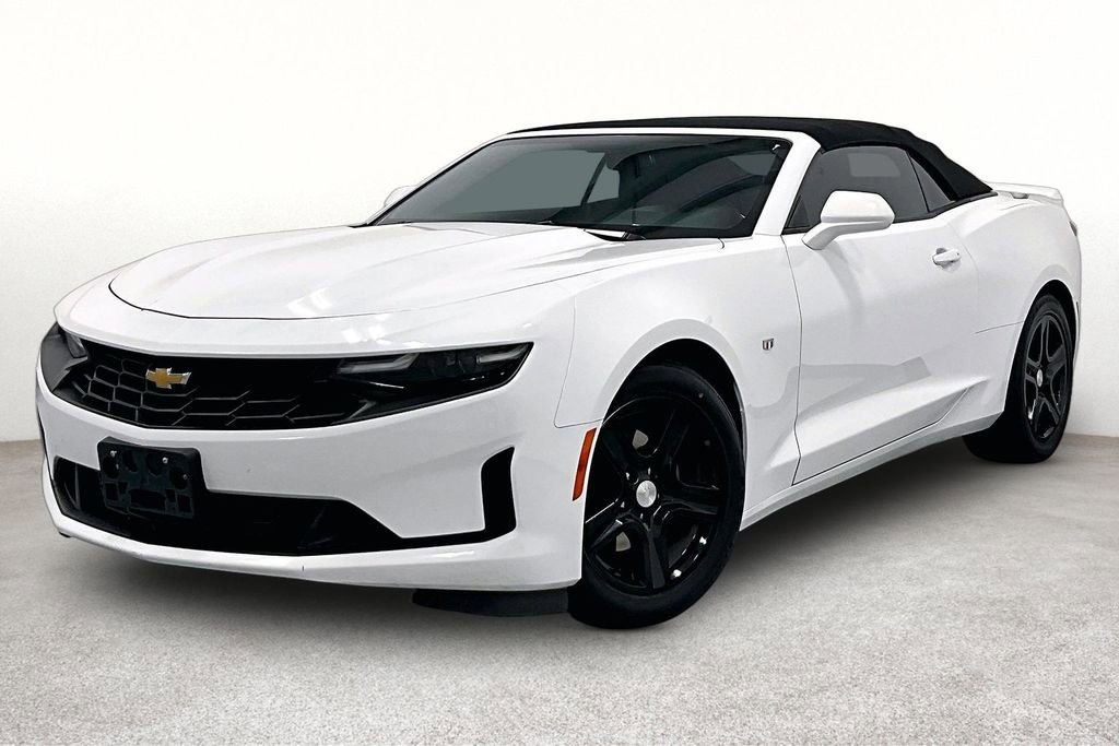 Used 2022 Chevrolet Camaro LT RWD image 9