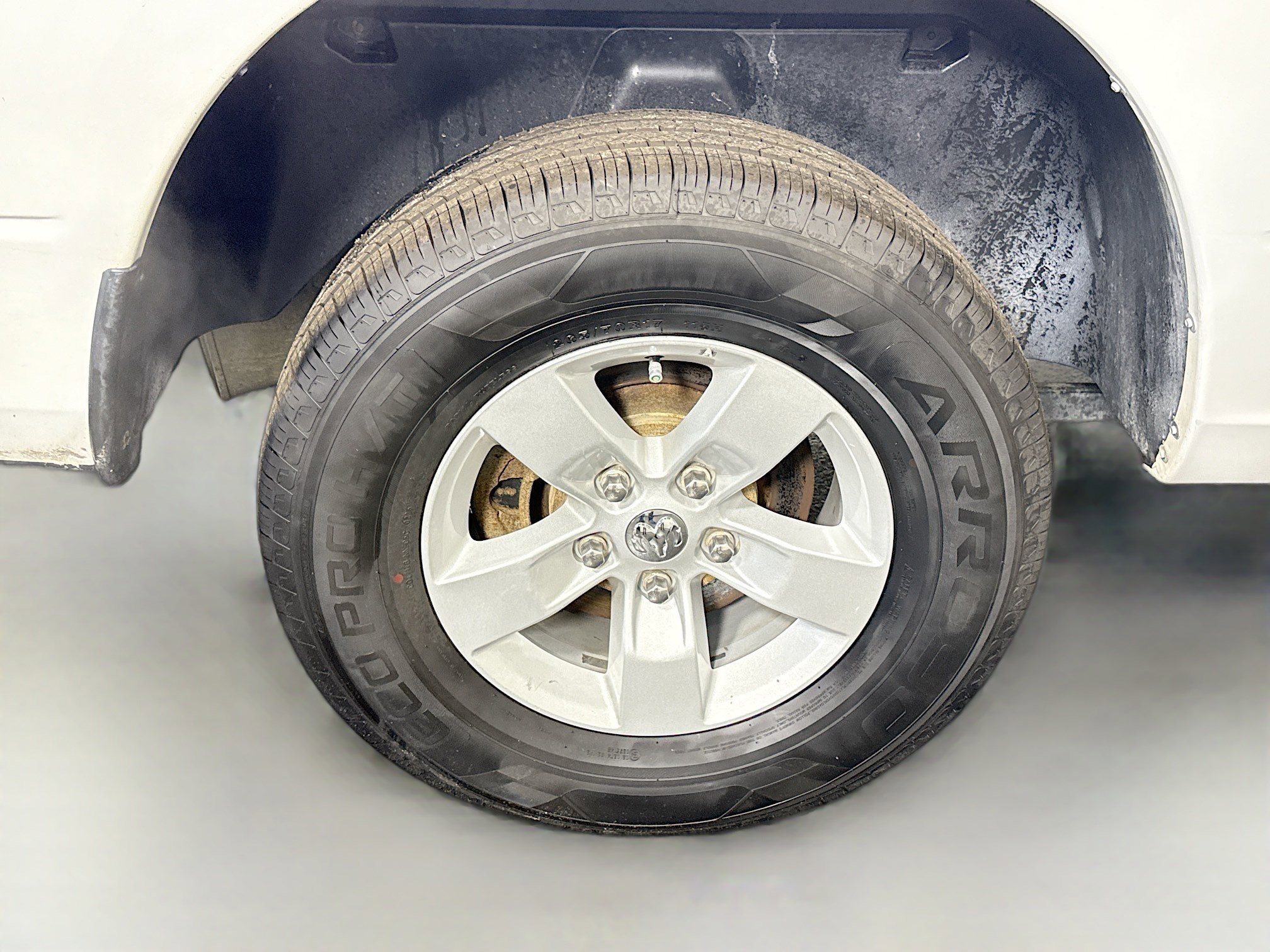 Used 2022 RAM 1500 Tradesman w/ Chrome Appearance Group image 32