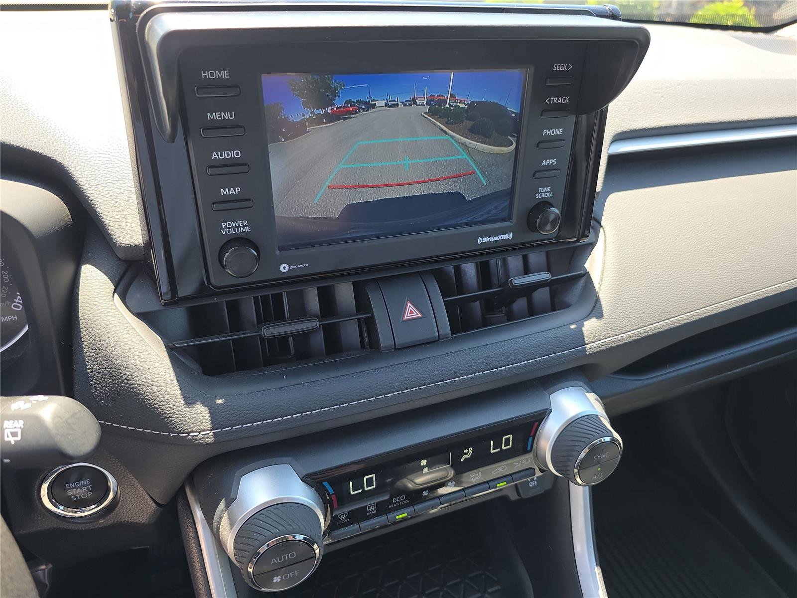 Used 2021 Toyota RAV4 XLE AWD/4WD image 34